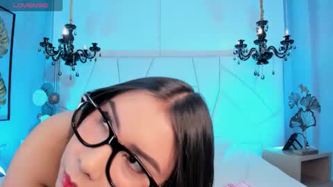 Channey online show from November 17, 3:01 am