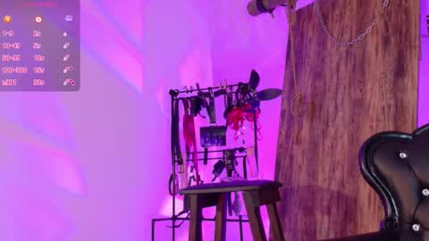 chantal_russell online show from February 25, 8:40 pm