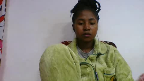 Snapshot of chantale483461 chatting on July 5, 5:09 pm chantale483461 online show from July 5, 5:09 pm