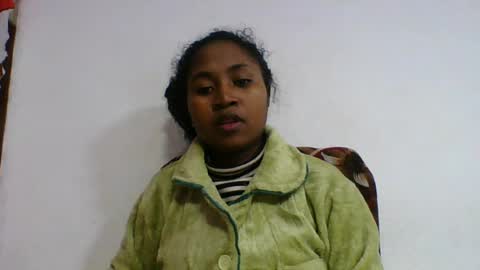 Snapshot of chantale483461 chatting on July 9, 6:01 pm chantale483461 online show from July 9, 6:01 pm