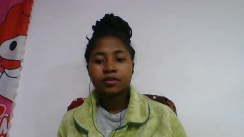 Snapshot of chantale483461 chatting on July 15, 4:18 am chantale483461 online show from July 15, 4:18 am