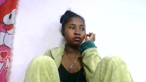 Snapshot of chantale483461 chatting on July 17, 5:58 am chantale483461 online show from July 17, 5:58 am