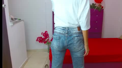 Snapshot of chantalsemenova2023 chatting on January 5, 12:10 pm chantal sweety and horny latina for u online show from January 5, 12:10 pm