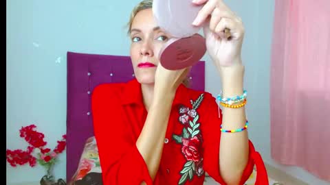 Snapshot of chantalsemenova2023 chatting on March 9, 8:42 pm chantal sweety and horny latina for u online show from March 9, 8:42 pm