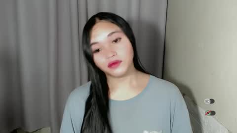 Snapshot of chantelle_fuckdoll chatting on December 19, 2:01 am CHANTELLE online show from December 19, 2:01 am