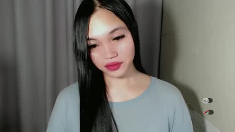 Snapshot of chantelle_fuckdoll chatting on December 19, 10:21 pm CHANTELLE online show from December 19, 10:21 pm