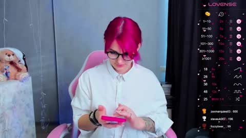 Snapshot of chaoka_ chatting on January 9, 7:21 am Suzanna Snow online show from January 9, 7:21 am