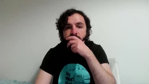 Red online show from February 13, 6:26 pm