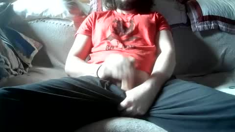 Snapshot of chaosguy33 chatting on January 11, 9:57 am Guy online show from January 11, 9:57 am