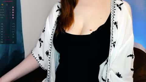 Snapshot of chaosvictoria chatting on November 21, 3:49 am ChaosVictoria online show from November 21, 3:49 am