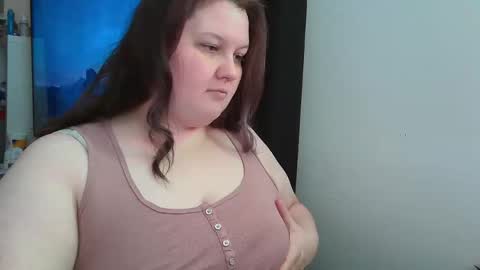 Snapshot of charbees chatting on December 1, 6:18 am Charbees online show from December 1, 6:18 am