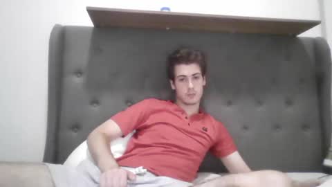 Snapshot of charismaticcharm chatting on January 5, 7:38 am charismaticcharm online show from January 5, 7:38 am