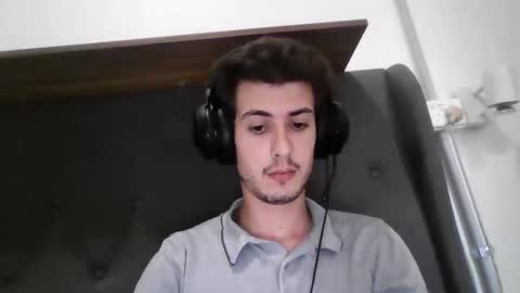 Snapshot of charismaticcharm chatting on January 10, 7:04 am charismaticcharm online show from January 10, 7:04 am