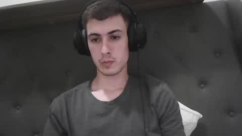 Snapshot of charismaticcharm chatting on January 21, 8:52 am charismaticcharm online show from January 21, 8:52 am