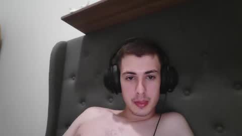 Snapshot of charismaticcharm chatting on January 22, 11:34 am charismaticcharm online show from January 22, 11:34 am