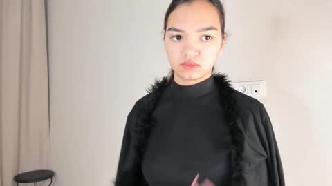 MIchelle online show from November 24, 7:41 am