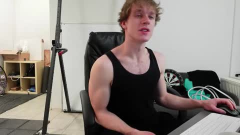 CHARLES DREAMS online show from November 23, 3:01 pm