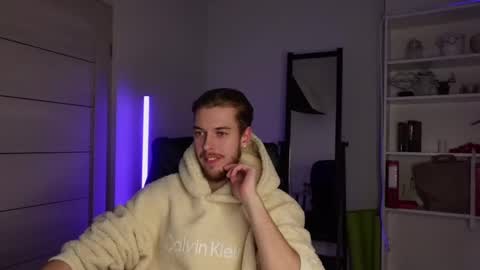 CHARLES SINS online show from February 12, 6:09 pm