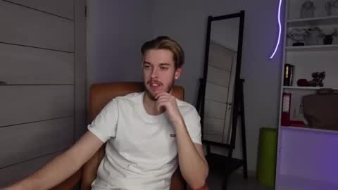 CHARLES SINS online show from February 21, 6:15 pm