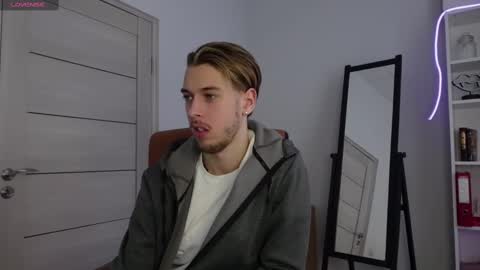 CHARLES SINS online show from February 26, 12:58 pm