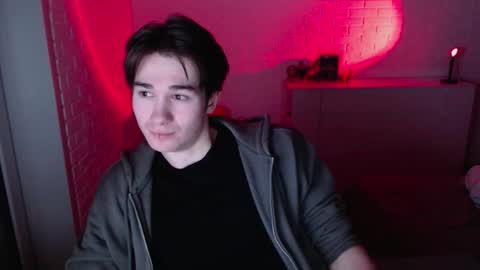 Snapshot of charleshanson69 chatting on January 7, 6:43 pm charleshanson69 online show from January 7, 6:43 pm