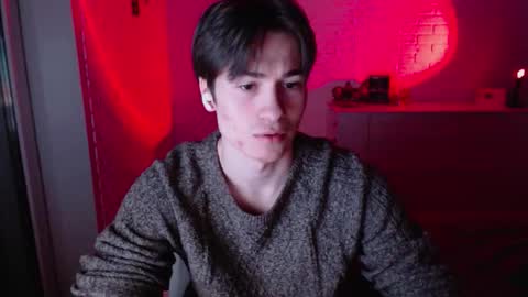 Snapshot of charleshanson69 chatting on January 12, 8:47 pm charleshanson69 online show from January 12, 8:47 pm