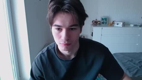 Snapshot of charleshanson69 chatting on February 20, 9:21 am charleshanson69 online show from February 20, 9:21 am