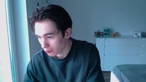 Snapshot of charleshanson69 chatting on February 21, 12:39 pm charleshanson69 online show from February 21, 12:39 pm