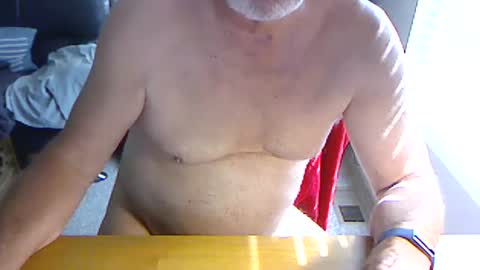Charles online show from June 9, 2:39 pm