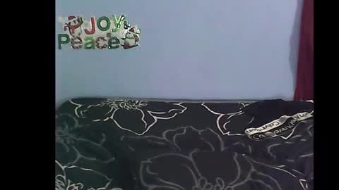 Snapshot of charley_quin chatting on December 22, 1:34 am Charley quinn online show from December 22, 1:34 am