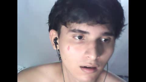 Snapshot of charley_quin chatting on February 16, 11:37 pm Charley quinn online show from February 16, 11:37 pm