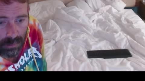 Snapshot of charleyandsmokie chatting on November 2, 12:40 pm charleyandsmokie online show from November 2, 12:40 pm