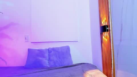 charleynova online show from April 2, 11:30 am