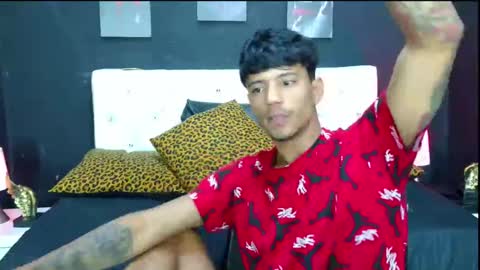 Snapshot of charlie_oconnor chatting on December 8, 3:43 am Charlie oconnor online show from December 8, 3:43 am