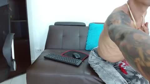 Snapshot of charlie_oconnor chatting on January 9, 9:27 am Charlie oconnor online show from January 9, 9:27 am