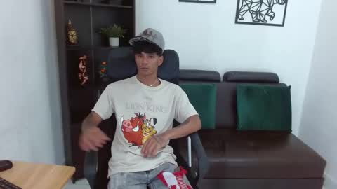 Snapshot of charlie_oconnor chatting on January 23, 9:50 am Charlie oconnor online show from January 23, 9:50 am