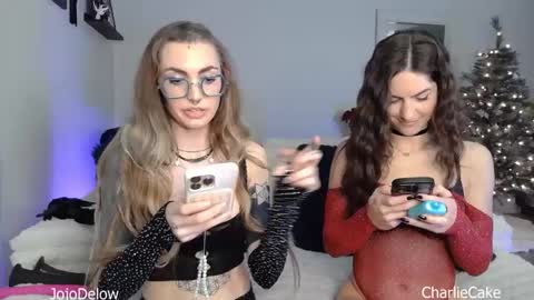 Snapshot of charliecake chatting on December 1, 12:26 am Charlie Cake online show from December 1, 12:26 am