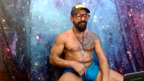 Snapshot of charlieprospect chatting on November 5, 1:27 am Charlie Prospect online show from November 5, 1:27 am