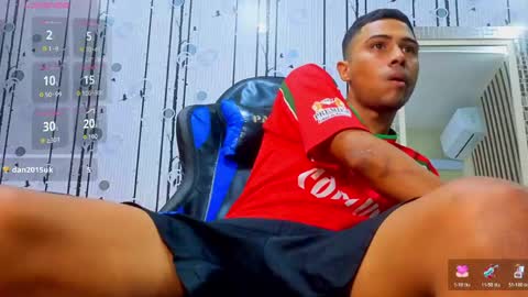 charlies_fox online show from April 16, 7:03 pm