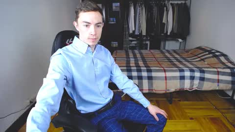 carlos reyes online show from February 12, 7:55 am