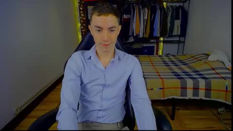 carlos reyes online show from February 10, 9:02 am