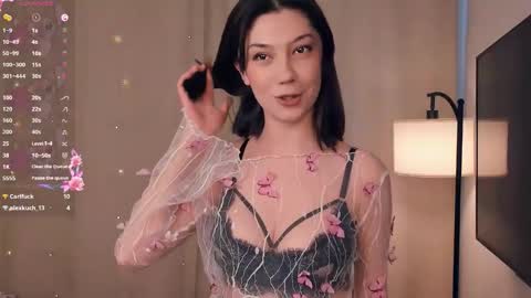 Yumi online show from February 7, 7:56 am