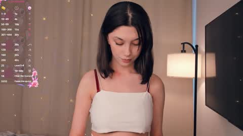 Yumi online show from February 8, 9:02 am