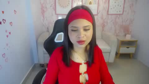 charlote_ch online show from May 30, 12:46 pm