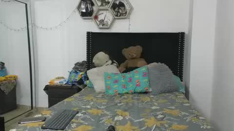 charlotte_027 online show from January 25, 6:12 am