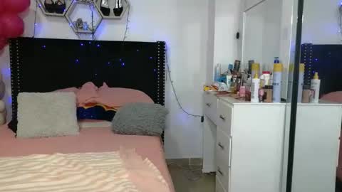 charlotte_027 online show from February 23, 3:26 am