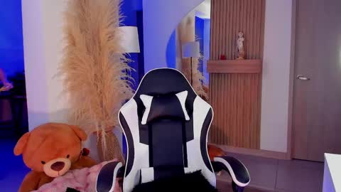   Charlotte  online show from March 24, 4:06 am