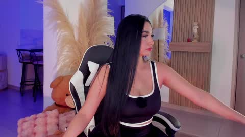   Charlotte  online show from April 8, 2:22 am