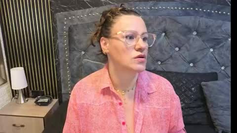 Snapshot of charlotte__g chatting on May 11, 4:15 pm charlotte online show from May 11, 4:15 pm