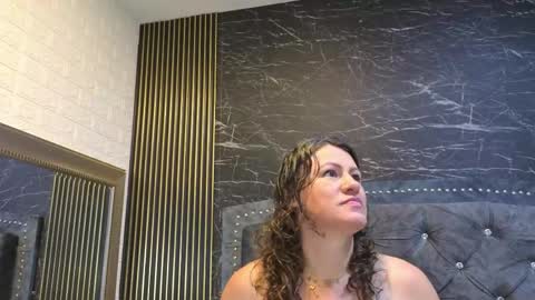 Snapshot of charlotte__g chatting on May 18, 11:49 am charlotte online show from May 18, 11:49 am